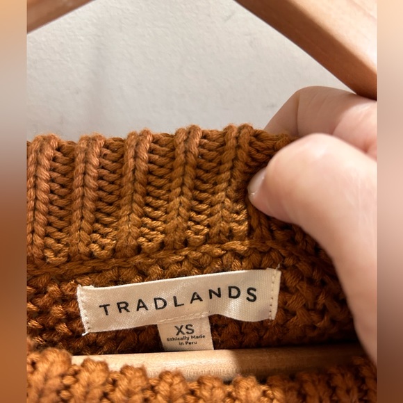 Trandlands Cottage Crewneck Sweater - Picture 4 of 4